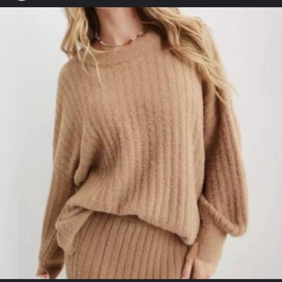 Sweaters - Aerie Buttercream Sweater size Large
